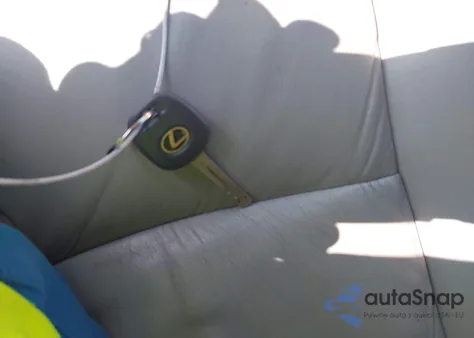 2005 Lexus Rx 330 z USA, uszkodzony, nr VIN 2T2GA31U75C023458